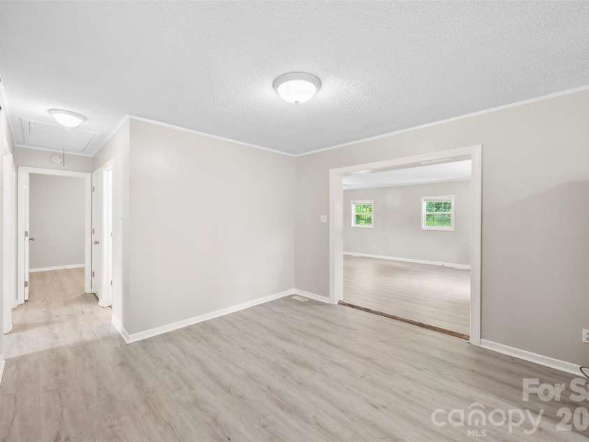 871 Rolling Green Drive, Rock Hill, SC 29730.  MLS# CAR4379947, YatesRealty ID 24317. 