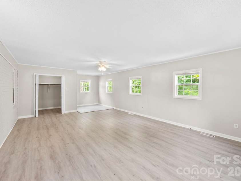 871 Rolling Green Drive, Rock Hill, SC 29730.  MLS# CAR4379947, YatesRealty ID 24317. 