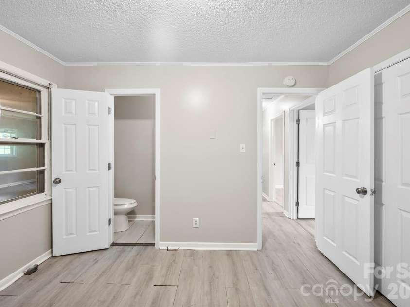 871 Rolling Green Drive, Rock Hill, SC 29730.  MLS# CAR4379947, YatesRealty ID 24317. 