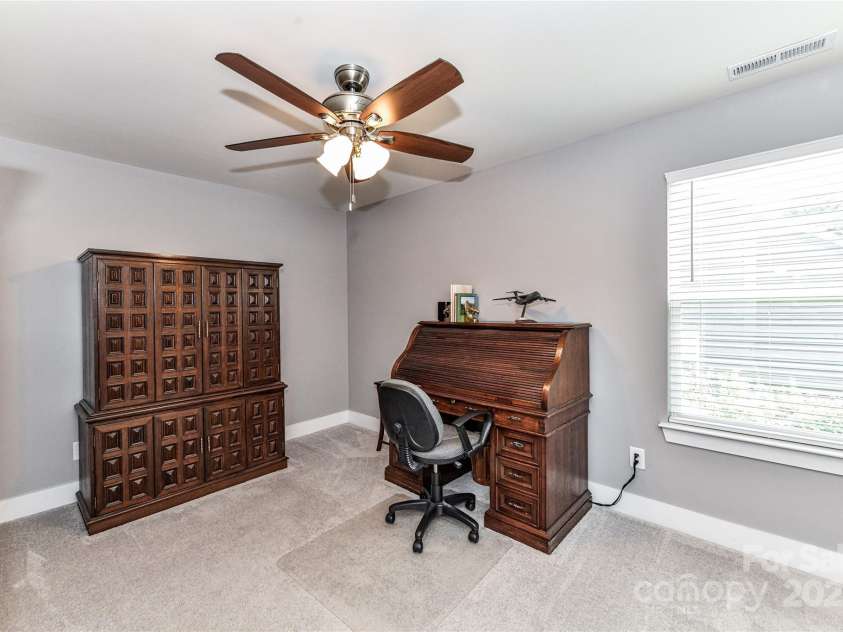 5129 Devonshire Road, Denver, NC 28037.  MLS# CAR4275511, YatesRealty ID 24318. Spacious Bedroom 4 on upper level with walk in closet & ceiling fan/light!