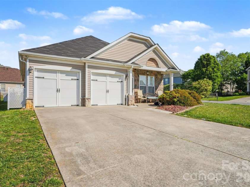 9612 Marquette Street, Concord, NC 28027.  MLS# CAR4373768, YatesRealty ID 24319. 