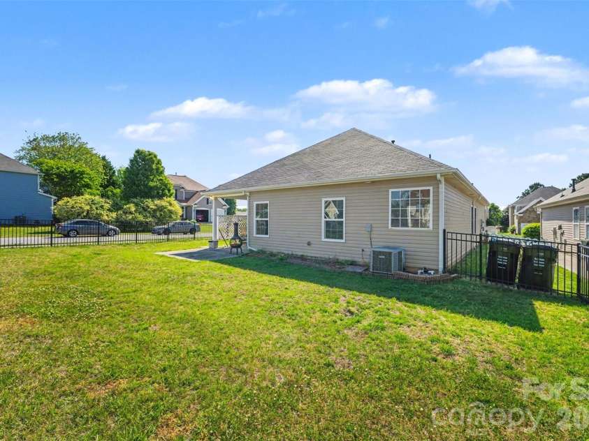 9612 Marquette Street, Concord, NC 28027.  MLS# CAR4373768, YatesRealty ID 24319. 