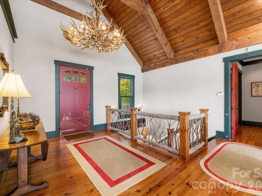 5140 Beech Bluff Drive, Morganton, NC 28655.  MLS# CAR4420970, YatesRealty ID 2432. Entrance and foyer