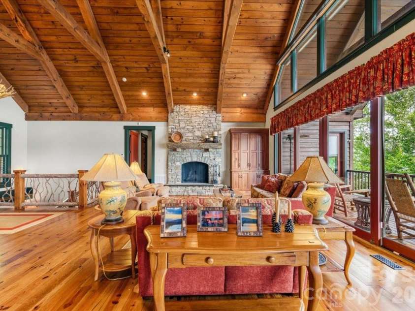 5140 Beech Bluff Drive, Morganton, NC 28655.  MLS# CAR4420970, YatesRealty ID 2432. Great room