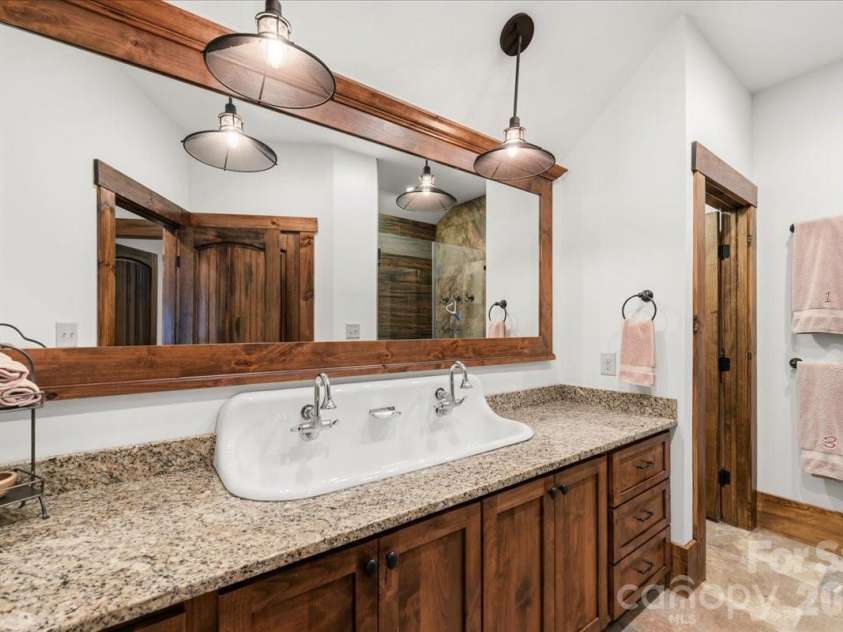 5140 Beech Bluff Drive, Morganton, NC 28655.  MLS# CAR4420970, YatesRealty ID 2432. Upstairs bathroom