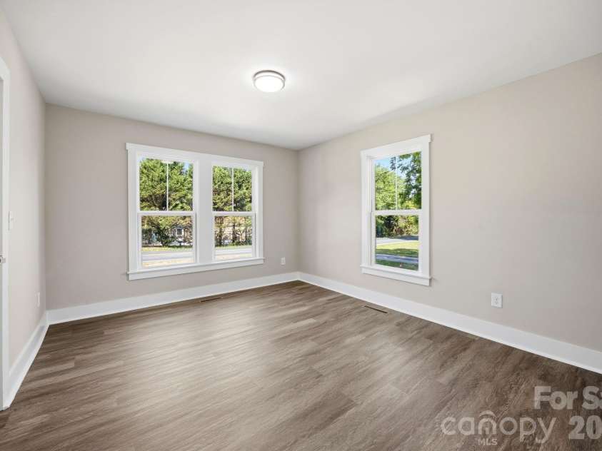 1012 Midlake Road, Kannapolis, NC 28083.  MLS# CAR4378685, YatesRealty ID 24320. 