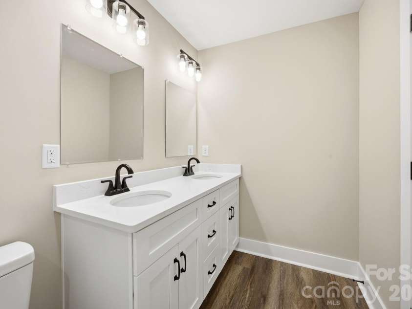 1012 Midlake Road, Kannapolis, NC 28083.  MLS# CAR4378685, YatesRealty ID 24320. 