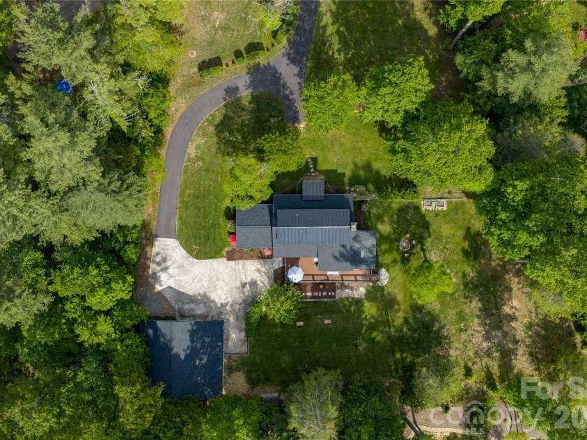 19 Chipping Green Drive, Arden, NC 28704.  MLS# CAR4378593, YatesRealty ID 24321. 