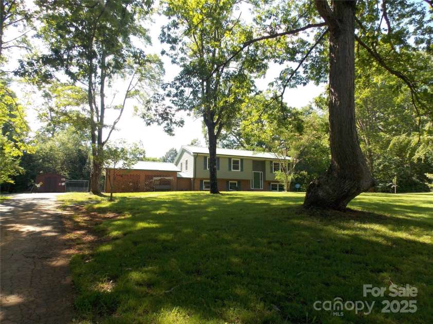 3788 Fish Hatchery Road, Morganton, NC 28655.  MLS# CAR4277303, YatesRealty ID 24321. 