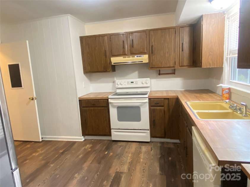 3788 Fish Hatchery Road, Morganton, NC 28655.  MLS# CAR4309774, YatesRealty ID 24321. 