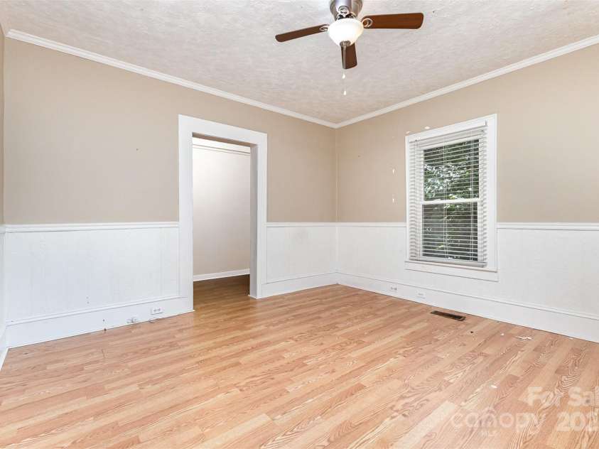 210 Tuckaseege Road, Mount Holly, NC 28120.  MLS# CAR4276694, YatesRealty ID 24322. 