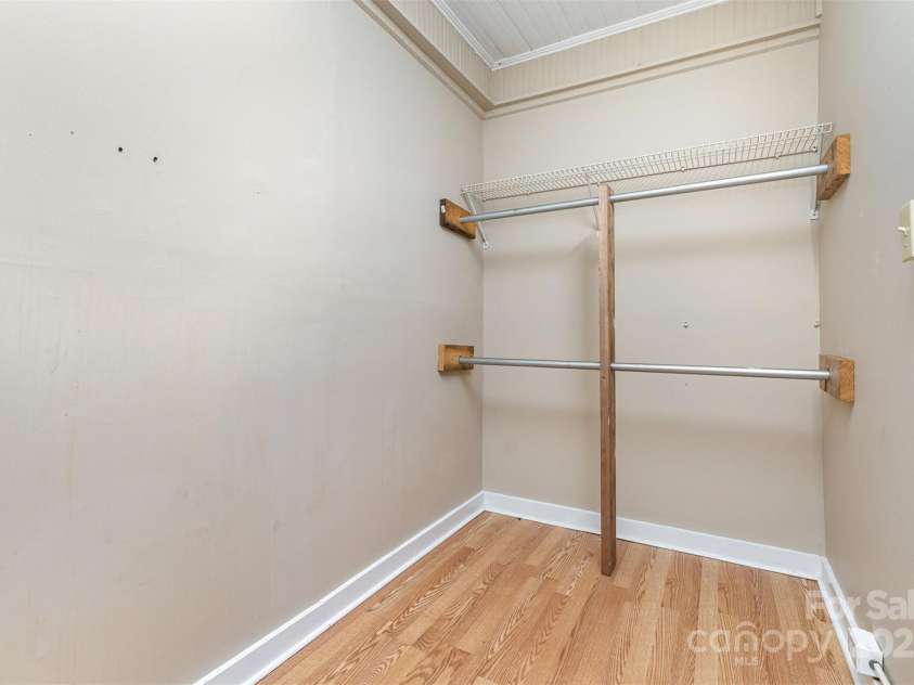 210 Tuckaseege Road, Mount Holly, NC 28120.  MLS# CAR4276694, YatesRealty ID 24322. 