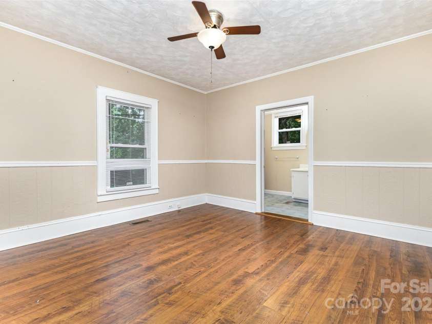 210 Tuckaseege Road, Mount Holly, NC 28120.  MLS# CAR4276694, YatesRealty ID 24322. 