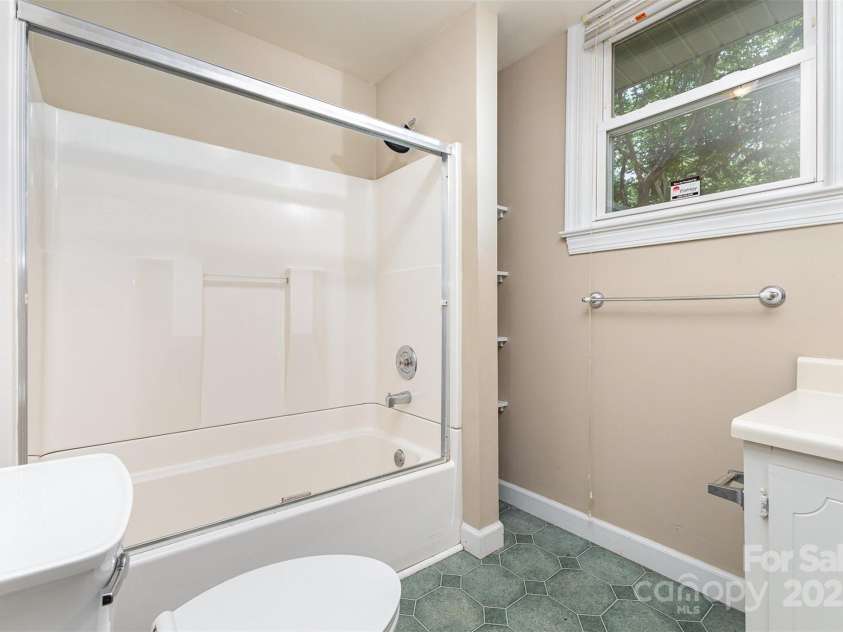 210 Tuckaseege Road, Mount Holly, NC 28120.  MLS# CAR4276694, YatesRealty ID 24322. 