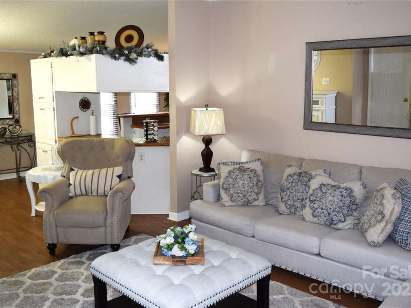 225 Emmett Street, Rock Hill, SC 29730.  MLS# CAR4278480, YatesRealty ID 24324. 