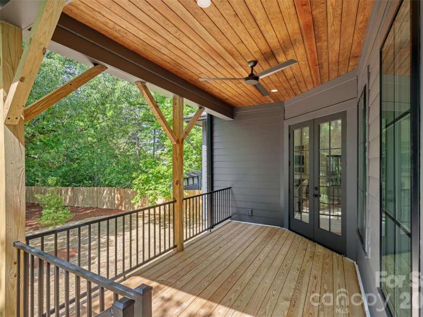 709 Norris Avenue, Charlotte, NC 28206.  MLS# CAR4380495, YatesRealty ID 24324. Covered back patio