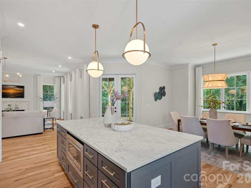 709 Norris Avenue, Charlotte, NC 28206.  MLS# CAR4380495, YatesRealty ID 24324. Natural flow into dining area