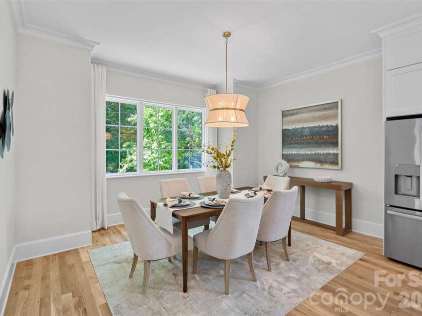 709 Norris Avenue, Charlotte, NC 28206.  MLS# CAR4380495, YatesRealty ID 24324. Sunlit dining area