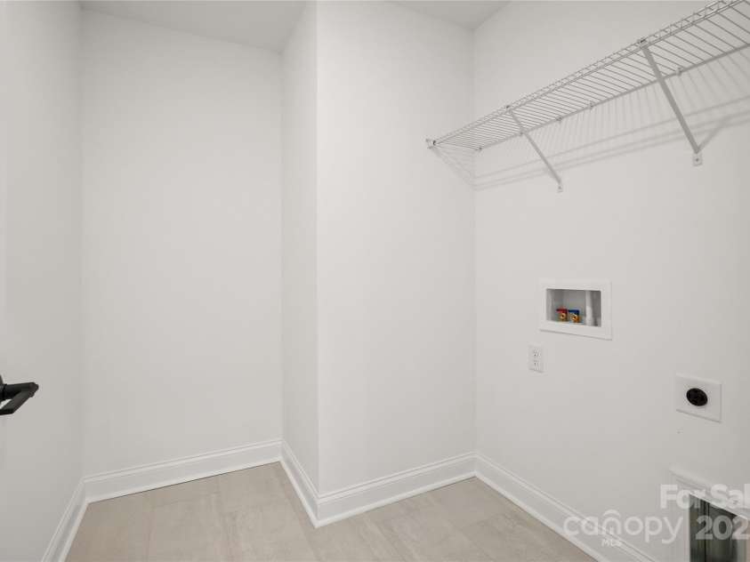 2005 Waxhaw Crossing Drive, Waxhaw, NC 28173.  MLS# CAR4275328, YatesRealty ID 24325. 