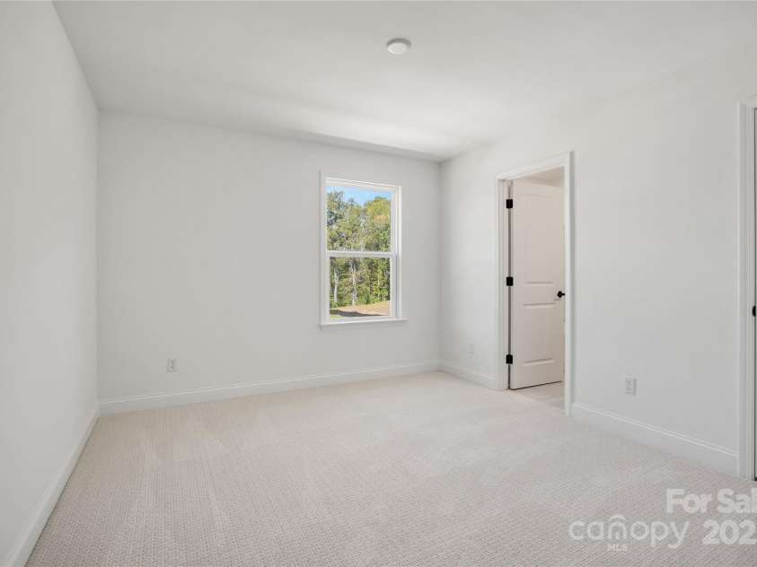 2005 Waxhaw Crossing Drive, Waxhaw, NC 28173.  MLS# CAR4275328, YatesRealty ID 24325. 