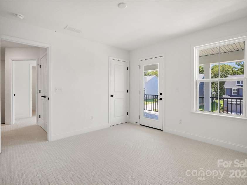 2005 Waxhaw Crossing Drive, Waxhaw, NC 28173.  MLS# CAR4275328, YatesRealty ID 24325. 