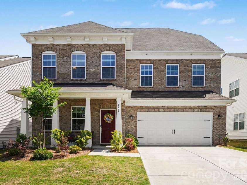 5659 Soft Shell Drive, Lancaster, SC 29720.  MLS# CAR4370426, YatesRealty ID 24325. 