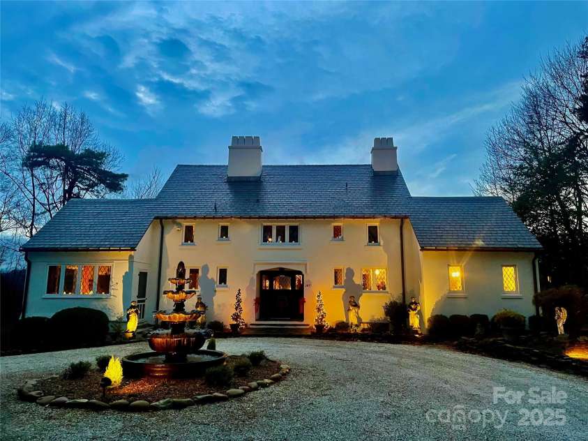 287 Pacolet Ridge Lane, Tryon, NC 28782.  MLS# CAR4269055, YatesRealty ID 24326. 