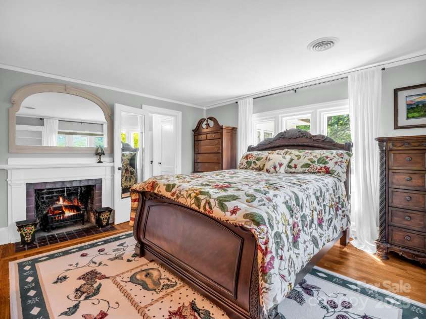 287 Pacolet Ridge Lane, Tryon, NC 28782.  MLS# CAR4269055, YatesRealty ID 24326. 