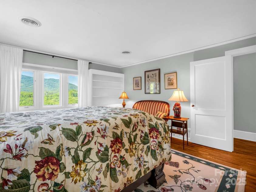 287 Pacolet Ridge Lane, Tryon, NC 28782.  MLS# CAR4269055, YatesRealty ID 24326. 