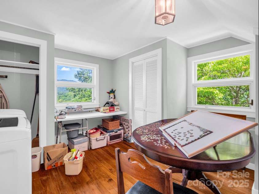 287 Pacolet Ridge Lane, Tryon, NC 28782.  MLS# CAR4269055, YatesRealty ID 24326. 