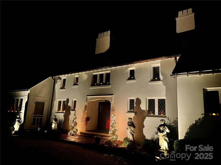 287 Pacolet Ridge Lane, Tryon, NC 28782.  MLS# CAR4269055, YatesRealty ID 24326. 