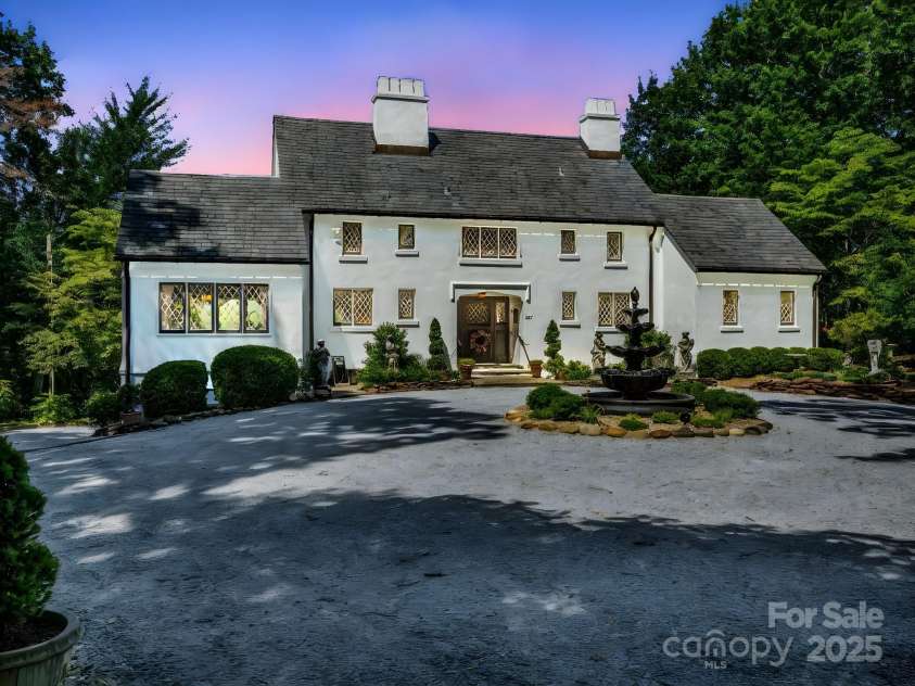 287 Pacolet Ridge Lane, Tryon, NC 28782.  MLS# CAR4269055, YatesRealty ID 24326. 