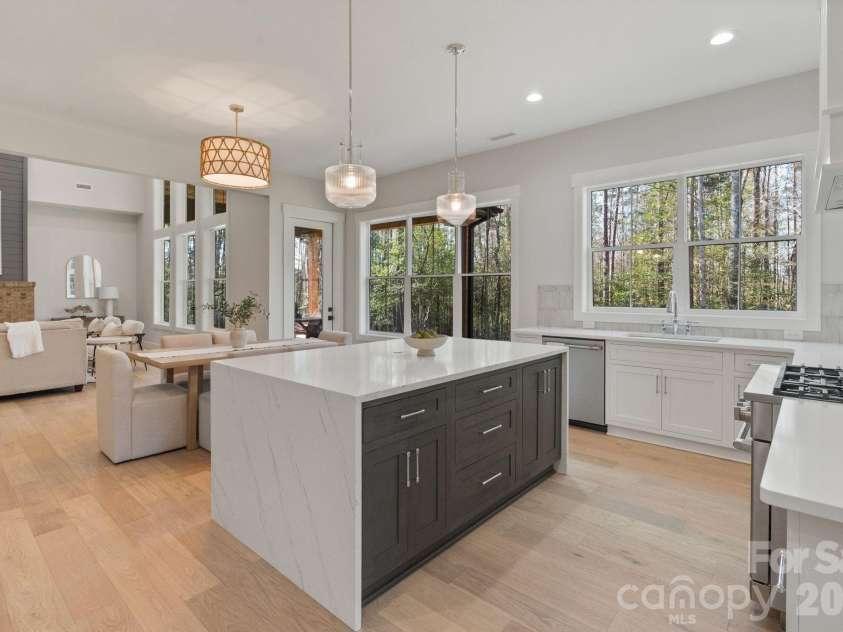 568 Longleaf Pine Lane, Clover, SC 29710.  MLS# CAR4363289, YatesRealty ID 24326. 
