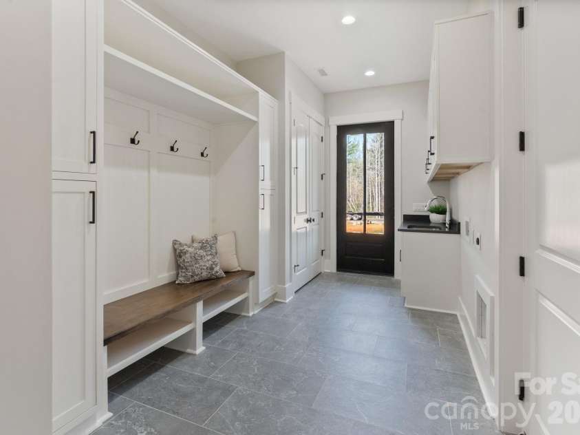 568 Longleaf Pine Lane, Clover, SC 29710.  MLS# CAR4363289, YatesRealty ID 24326. Laundry/Mud Room