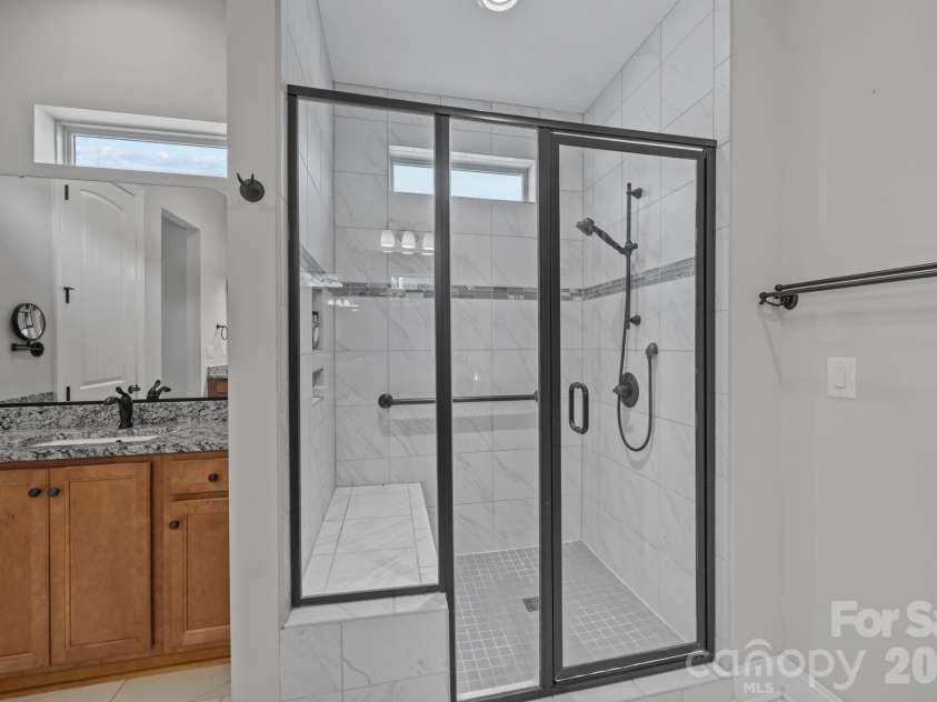 620 Tallulah Falls Drive, Denver, NC 28037.  MLS# CAR4368529, YatesRealty ID 24327. Primary shower