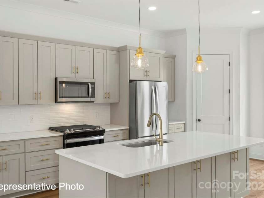 5860 Pittmon Lane, Kannapolis, NC 28081.  MLS# CAR4161404, YatesRealty ID 24328. 