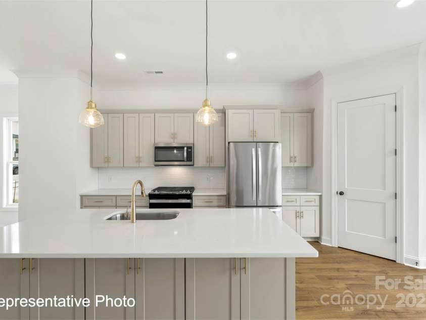 5860 Pittmon Lane, Kannapolis, NC 28081.  MLS# CAR4161404, YatesRealty ID 24328. 