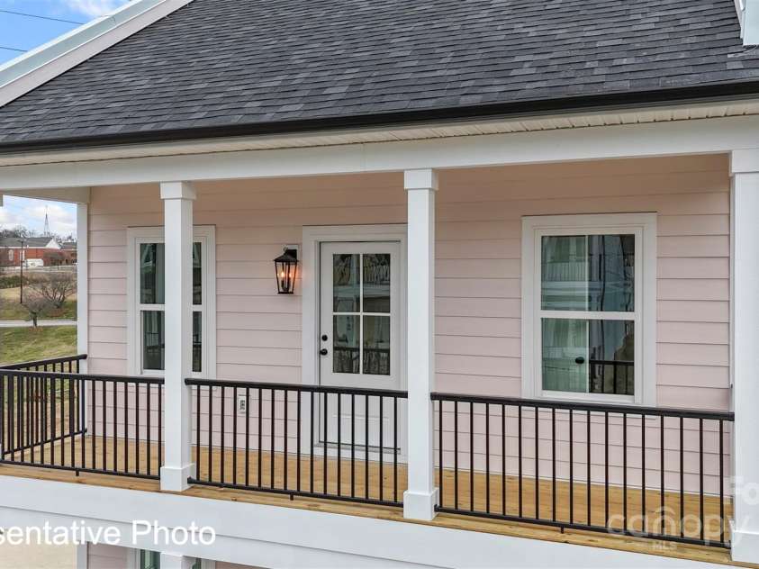 5860 Pittmon Lane, Kannapolis, NC 28081.  MLS# CAR4161404, YatesRealty ID 24328. 