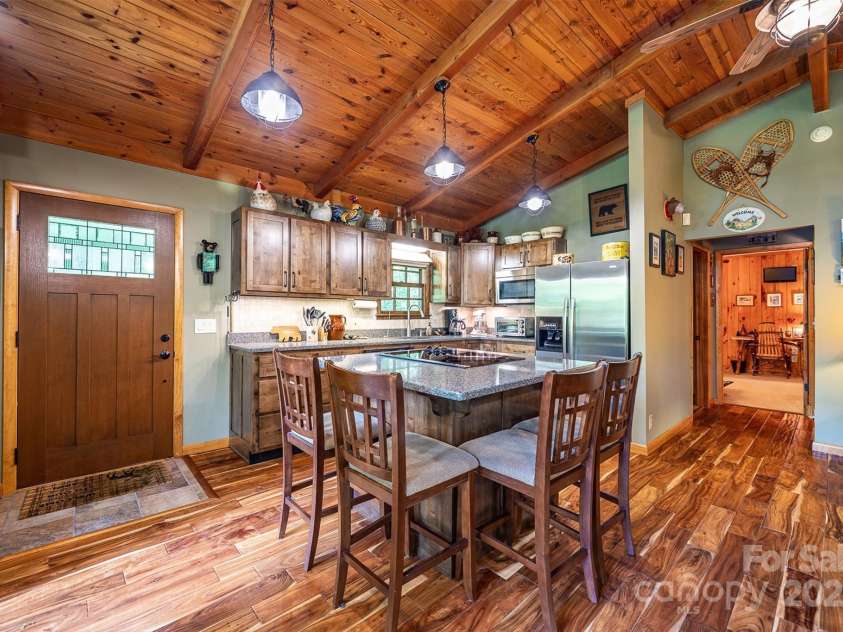 821 Old Chestnut Mountain Road, Newland, NC 28645.  MLS# CAR4277890, YatesRealty ID 24329. 