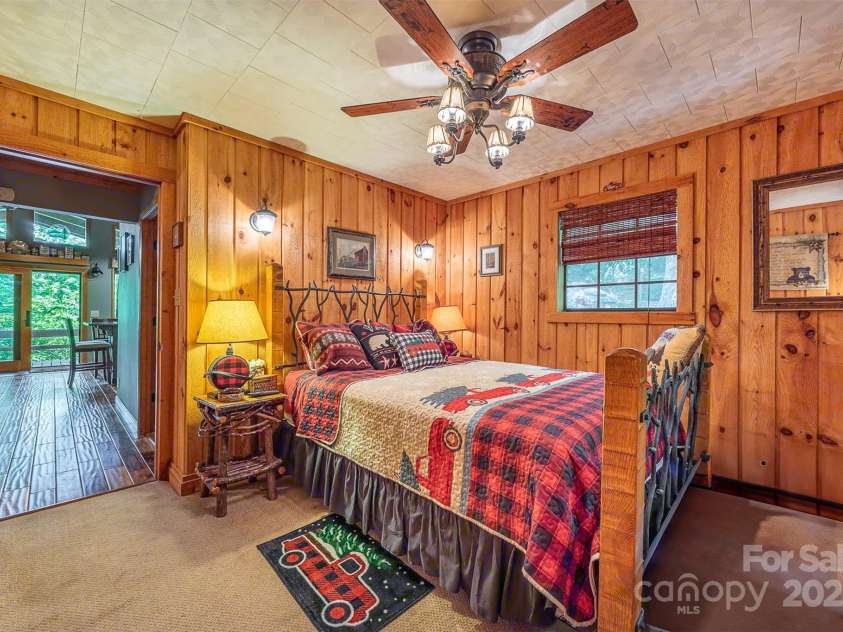 821 Old Chestnut Mountain Road, Newland, NC 28645.  MLS# CAR4277890, YatesRealty ID 24329. 