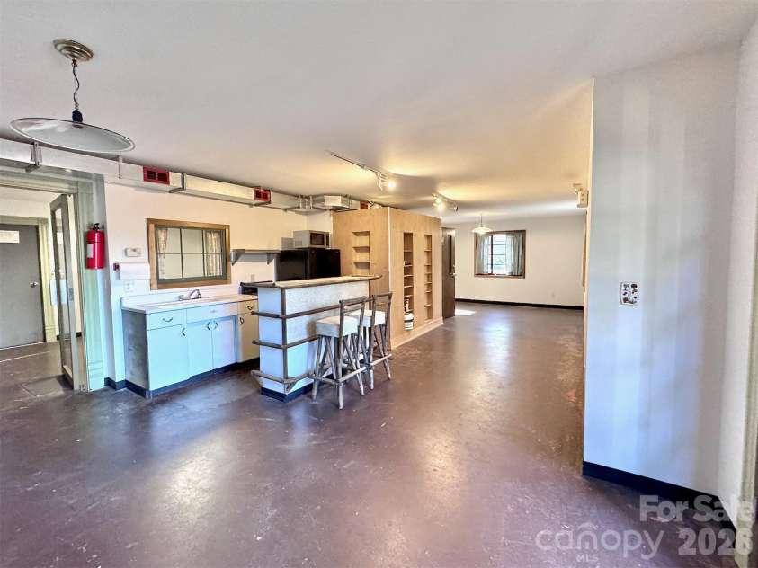 297 Hillside Street, Asheville, NC 28801.  MLS# CAR4326761, YatesRealty ID 2433. 1st floor living area/retail