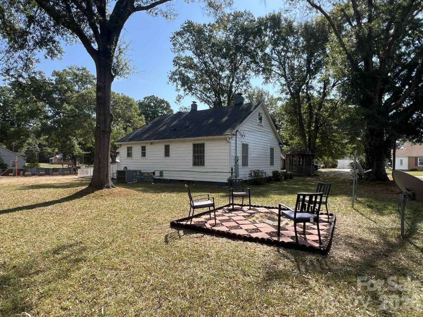 651 Still Street, Chester, SC 29706.  MLS# CAR4287428, YatesRealty ID 2433. 