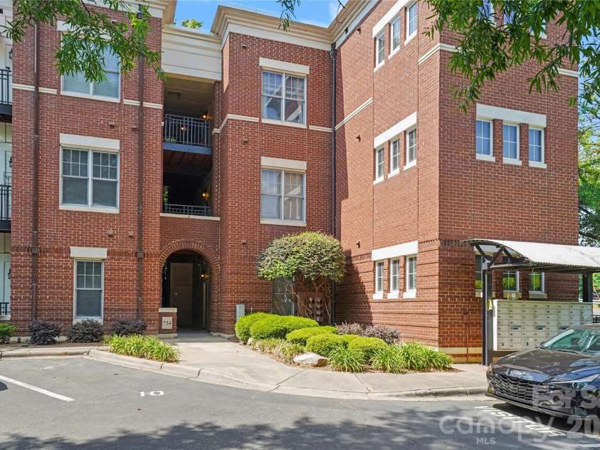 780 Davidson Street, Charlotte, NC 28202.  MLS# CAR4373043, YatesRealty ID 24330. 