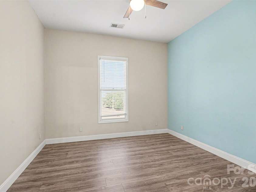 780 Davidson Street, Charlotte, NC 28202.  MLS# CAR4373043, YatesRealty ID 24330. 