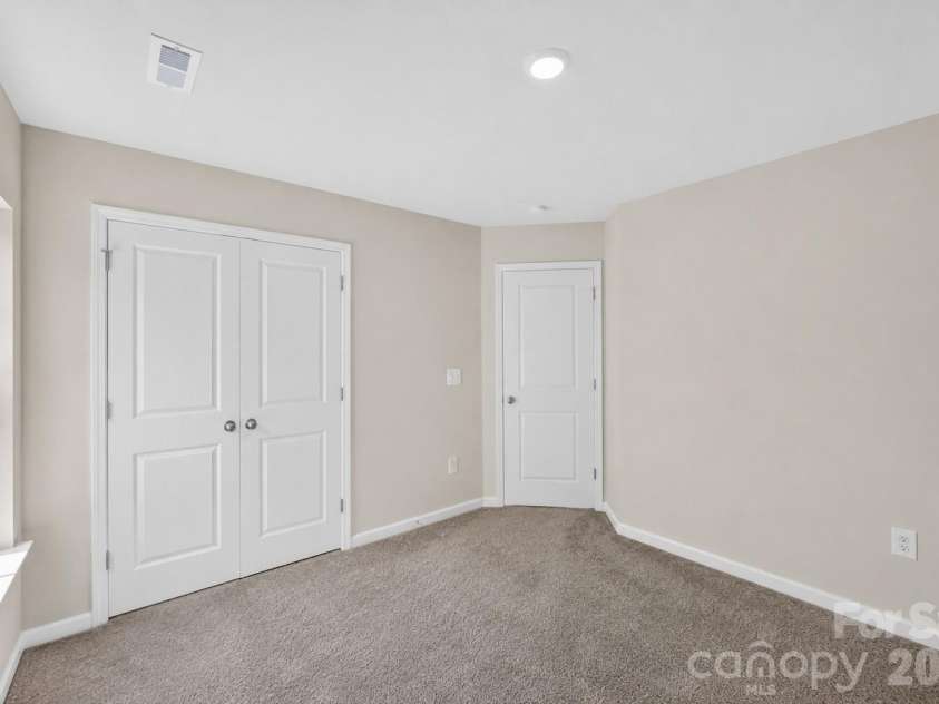 13016 Lannister Drive, Charlotte, NC 28278.  MLS# CAR4382497, YatesRealty ID 24334. Bedroom 4