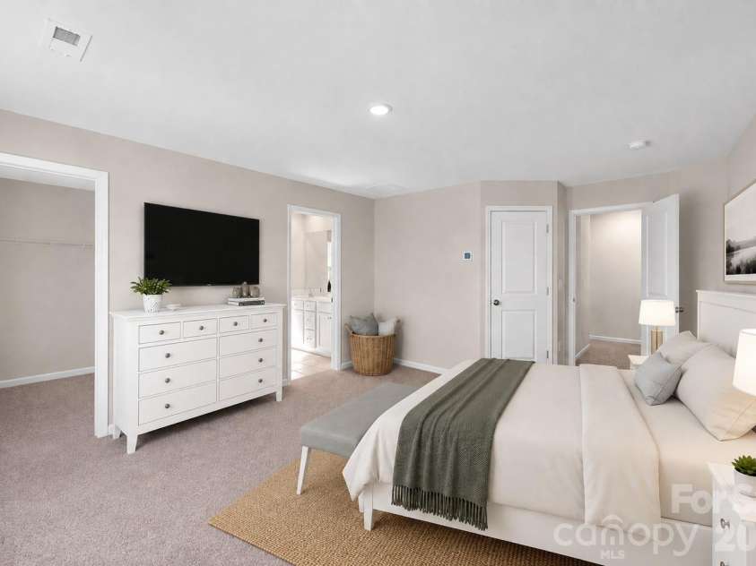 13016 Lannister Drive, Charlotte, NC 28278.  MLS# CAR4382497, YatesRealty ID 24334. Primary Bedroom - Virtually Staged