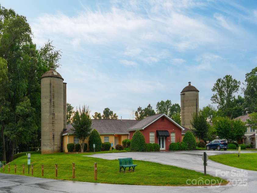97 Farm Lane, Mills River, NC 28759.  MLS# CAR4275963, YatesRealty ID 24334. 