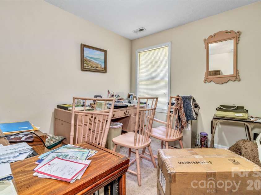 105 Amelia Drive, Hendersonville, NC 28792.  MLS# CAR4381021, YatesRealty ID 24335. 
