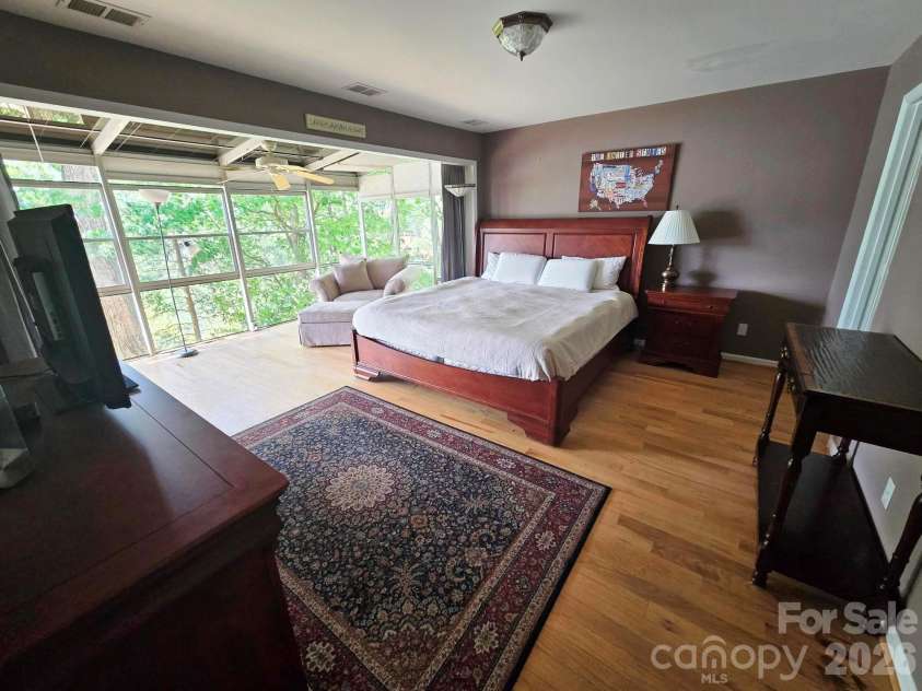 17701 Burnt Hickory Drive, Charlotte, NC 28278.  MLS# CAR4379165, YatesRealty ID 24336. 