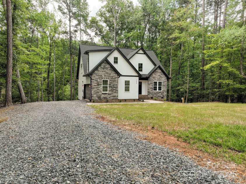 248 Pioneer Drive, Mount Gilead, NC 27306.  MLS# CAR4266020, YatesRealty ID 24336. 